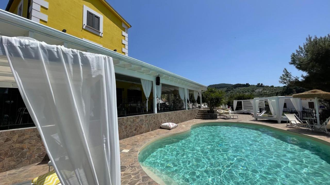 Borgo Del Nespolo Bed & Breakfast เปสคีชี ภายนอก รูปภาพ