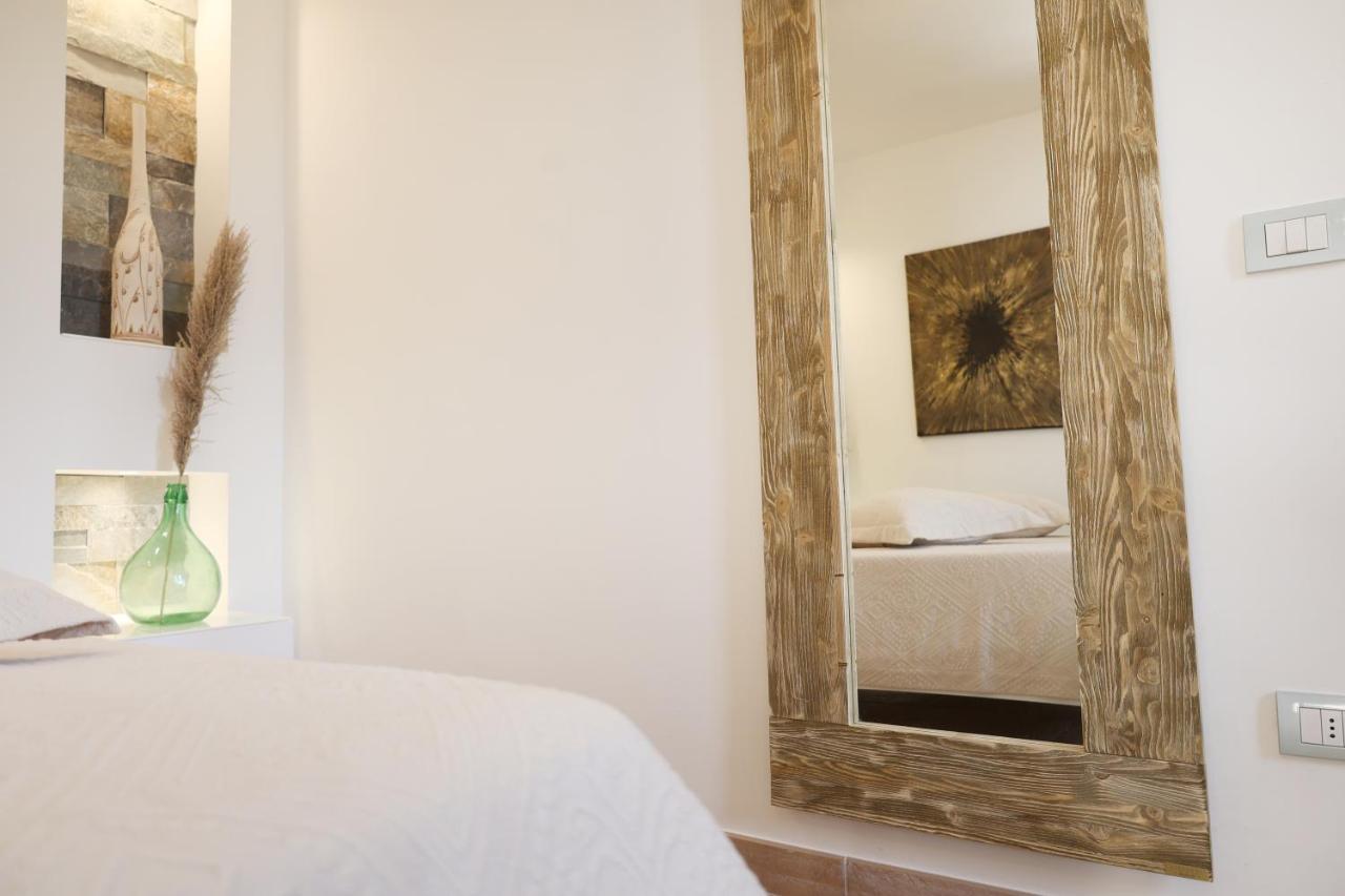 Borgo Del Nespolo Bed & Breakfast เปสคีชี ภายนอก รูปภาพ