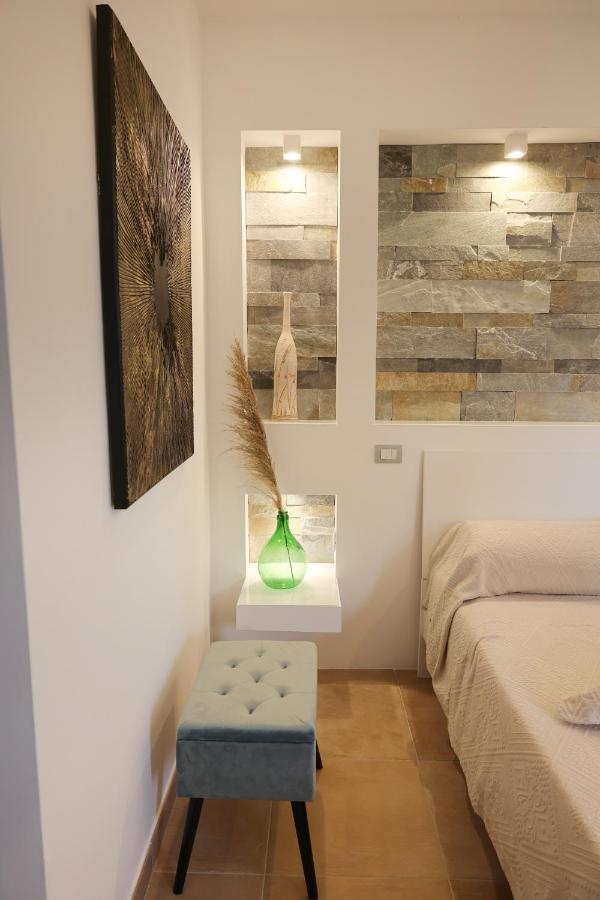 Borgo Del Nespolo Bed & Breakfast เปสคีชี ภายนอก รูปภาพ
