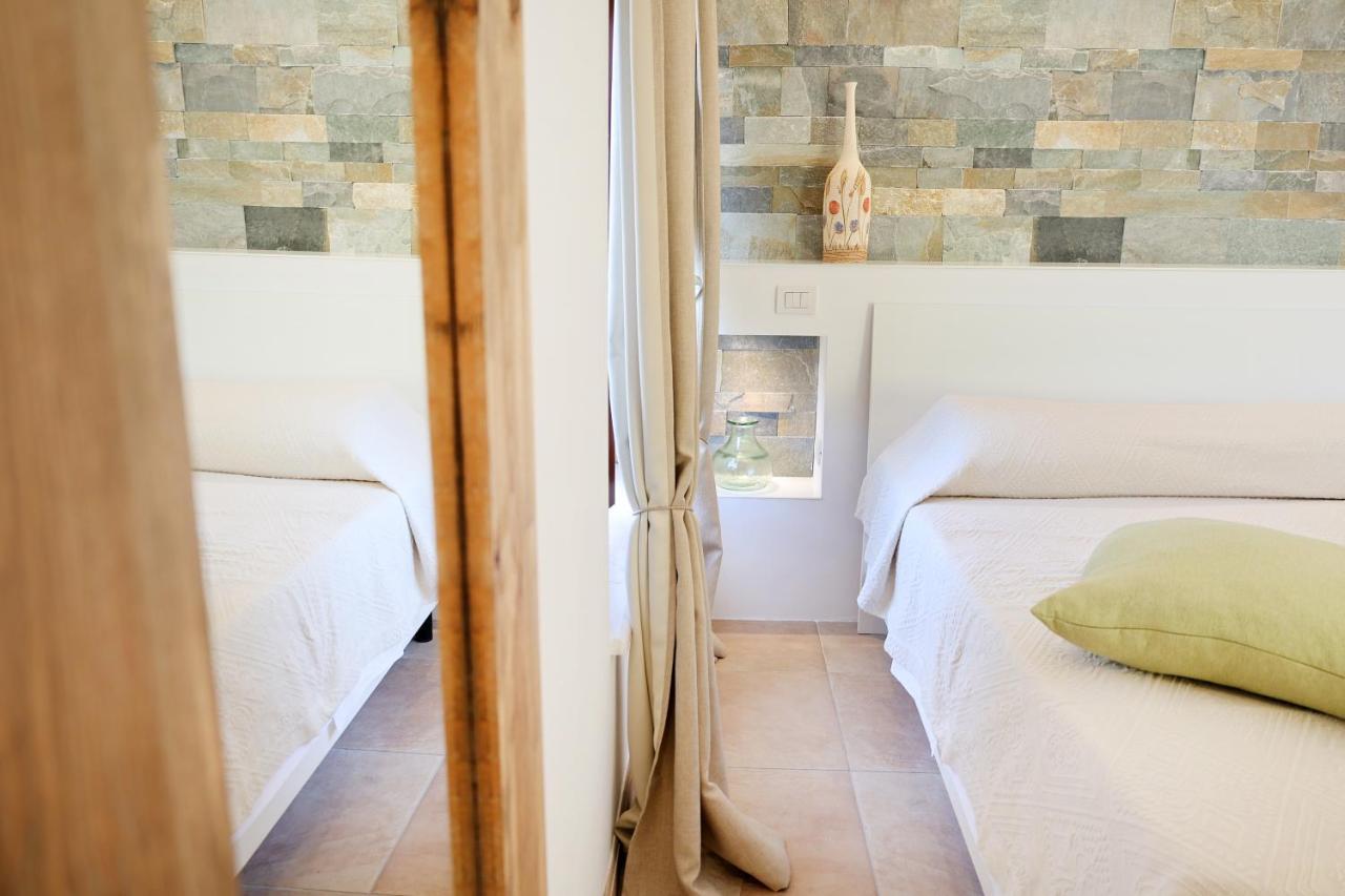 Borgo Del Nespolo Bed & Breakfast เปสคีชี ภายนอก รูปภาพ