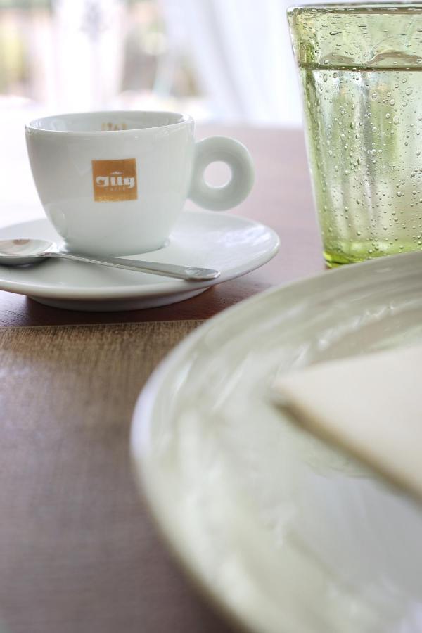 Borgo Del Nespolo Bed & Breakfast เปสคีชี ภายนอก รูปภาพ
