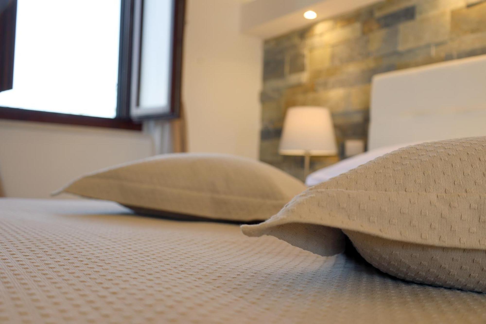 Borgo Del Nespolo Bed & Breakfast เปสคีชี ภายนอก รูปภาพ