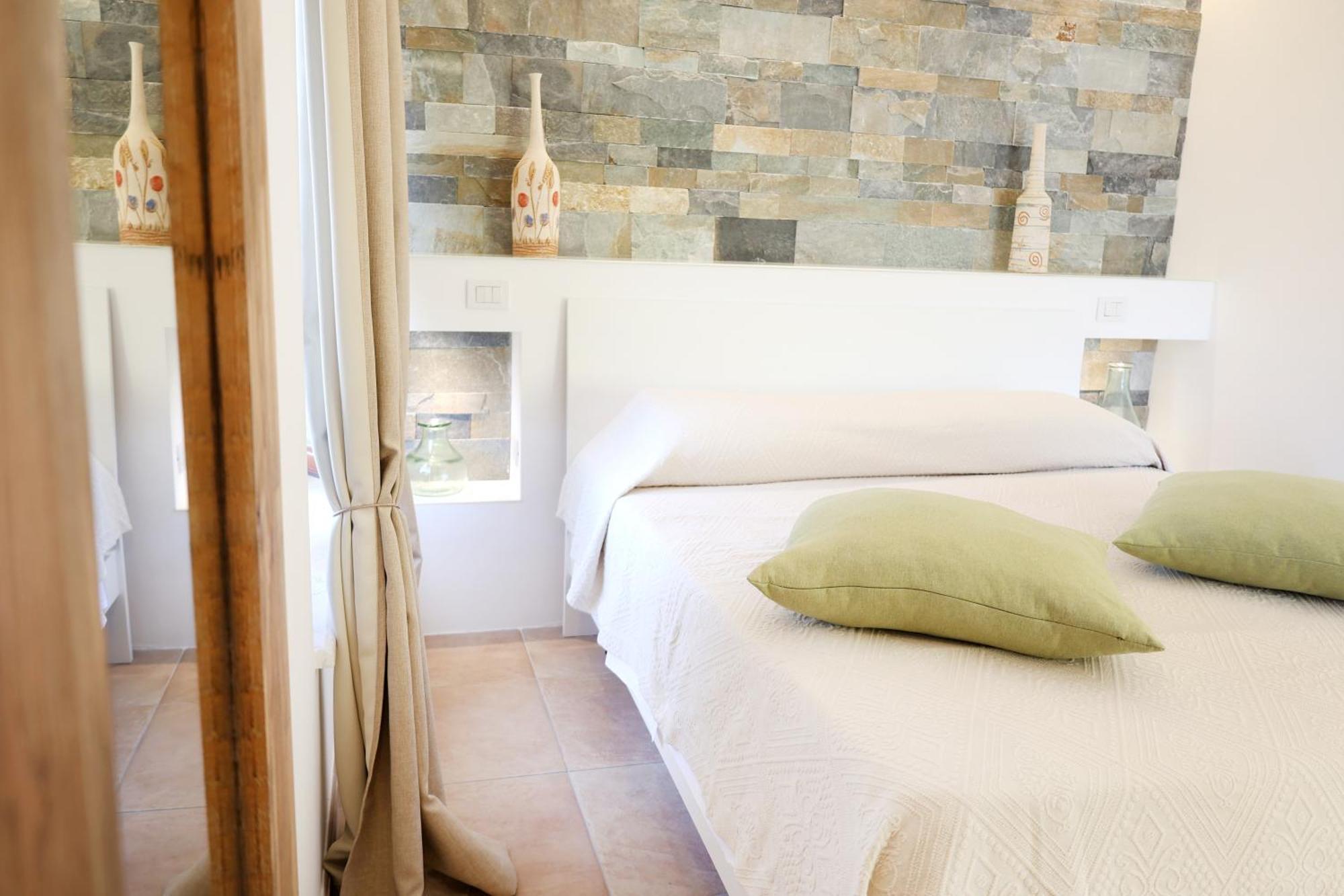 Borgo Del Nespolo Bed & Breakfast เปสคีชี ภายนอก รูปภาพ